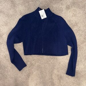 Forever 21 Navy Blue Cropped Sweater